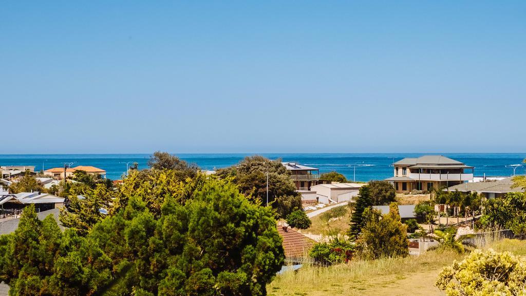 The Blue Beach House Villa Quinns Rocks Exterior photo